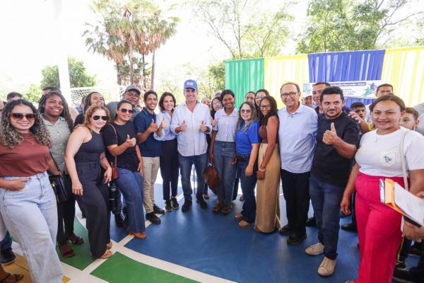 Recebido por multid&atilde;o, Ciro Nogueira entrega obra e anuncia investimentos em S&atilde;o Jo&atilde;o do Piau&iacute;(Imagem:Ascom)