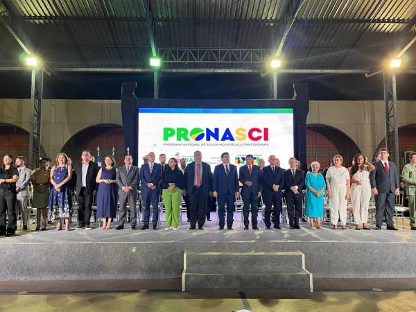 Dino anuncia investimentos de R$ 10 milhões na segurança pública no Piauí