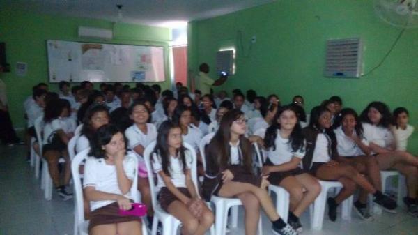Escola Pequeno Pr&iacute;ncipe realiza Palestra sobre alimenta&ccedil;&atilde;o saud&aacute;vel e ervas medicinais.(Imagem:EPP)