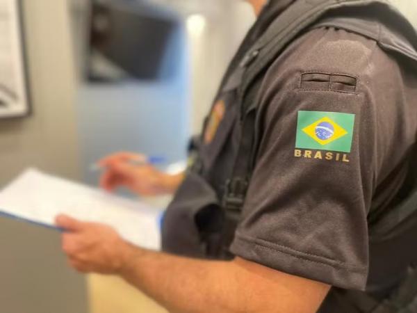 PF prende homem que se passava por criança nas redes sociais para obter fotos de meninas nuas