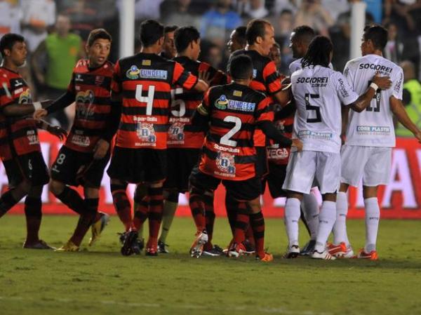 Fla-PI 'reedita' final da Libertadores de 81 durante amistoso com Cobreloa
