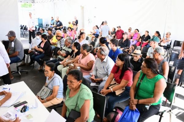 Floriano recebe Carreta da Oftalmologia para ampliar atendimento especializado pelo SUS(Imagem:Secom)