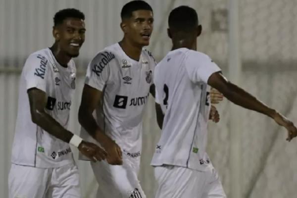 Lucas Barbosa brilha nas oitavas e Santos elimina o Fluminense da Copa São Paulo