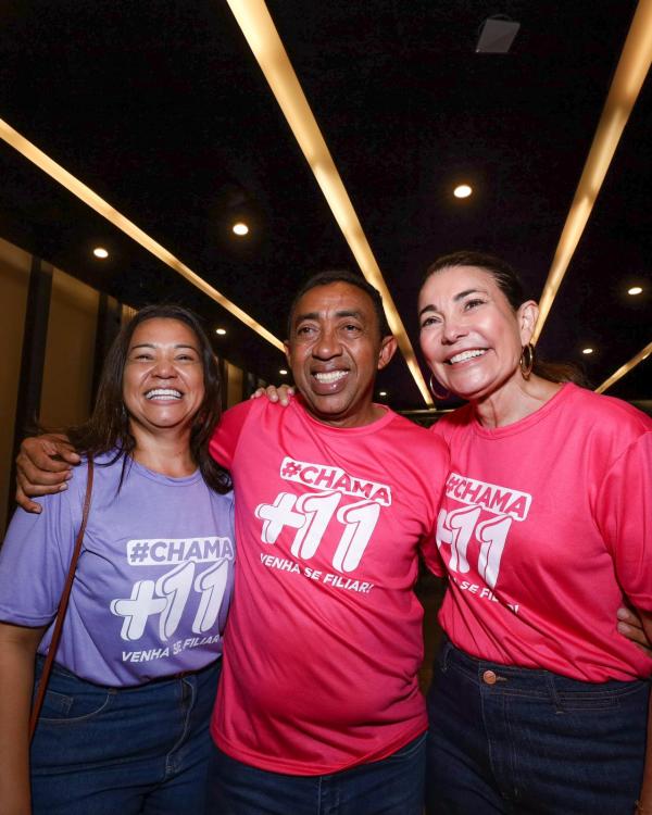 Joel, ao lado da esposa Márcia, juntamente com Ciro, Margarete e lideranças, prestigiam evento do PP.(Imagem:Ascom)