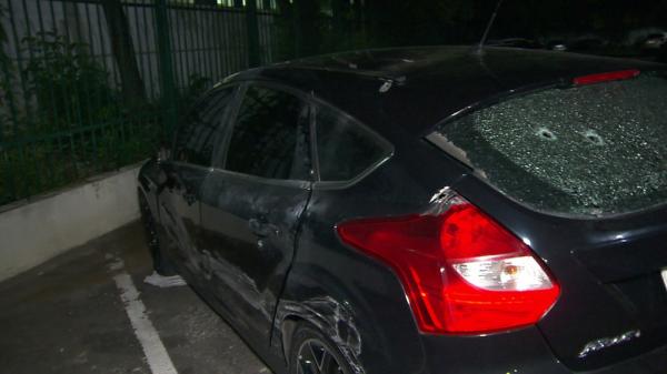 Perseguição termina com tiroteios, 2 mortos e mulher ferida por bala perdida em rua de SP