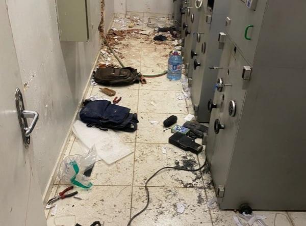 Quatro homens são presos acusados de arrombar agência bancária em Altos