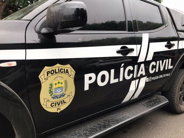 Mulher morre após ser espancada durante banho em riacho; marido é suspeito do crime