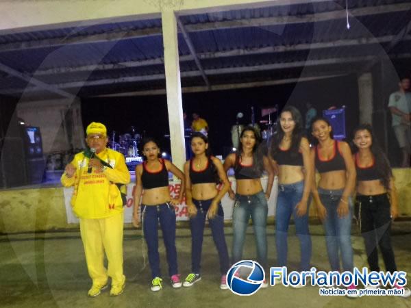 Grupo de Dan&ccedil;a do Centro de Ensino Aristides Lob&atilde;o.(Imagem:FlorianoNews)
