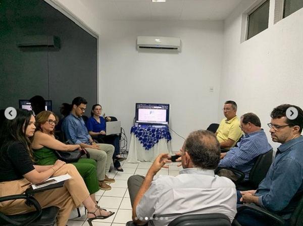 CDL de Floriano discute planos para fomentar o com&eacute;rcio local em reuni&atilde;o com diretores.(Imagem:Reprodu&ccedil;&atilde;o/Instagram)