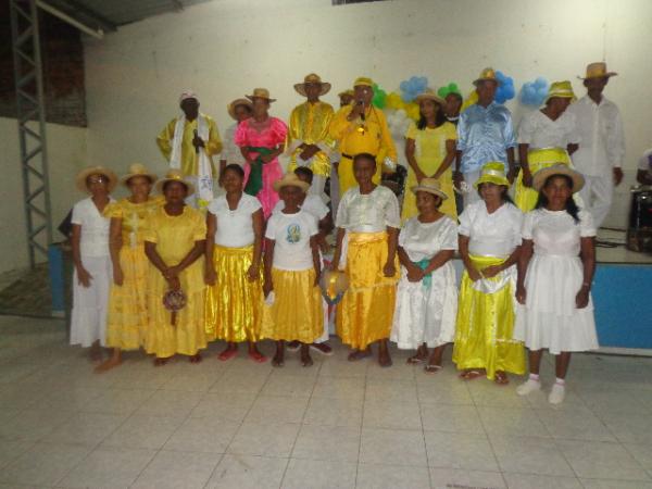 Apresenta&ccedil;&otilde;es Folcl&oacute;ricas abrilhantaram o anivers&aacute;rio do Rep&oacute;rter Amarelinho.(Imagem:FlorianoNews)