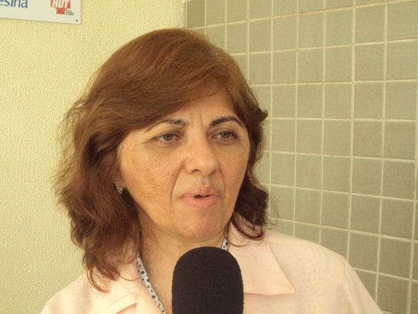 Parlamentares constatam o caos e a situa&ccedil;&atilde;o de 'hospital de guerra' dentro do HUT(Imagem:180Graus)