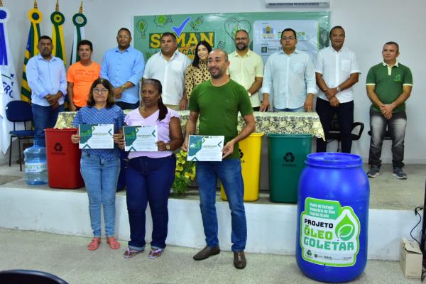 Vereadores acompanham premiação de projetos ambientais realizados em Floriano