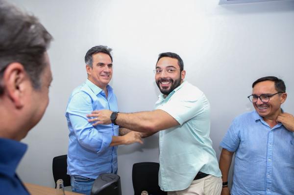 Prefeito agradece a Ciro Nogueira após entrega da primeira ressonância magnética fora da capital