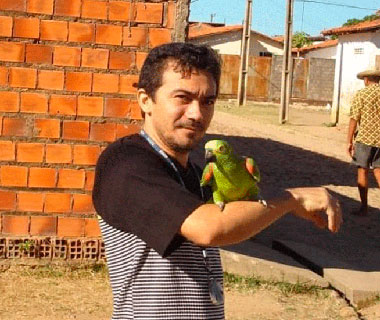 Polícia prende suspeito de atirar em comerciante na zona Leste