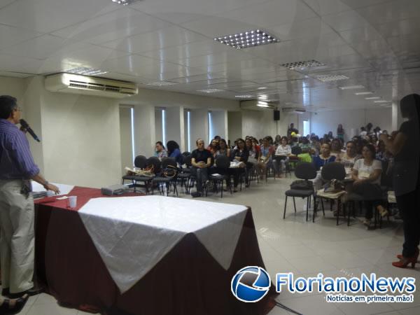 Floriano sedia VIII Semin&aacute;rio Regional de Forma&ccedil;&atilde;o de Gestores e Educadores O munic&iacute;pio de Floriano.(Imagem:FlorianoNews)