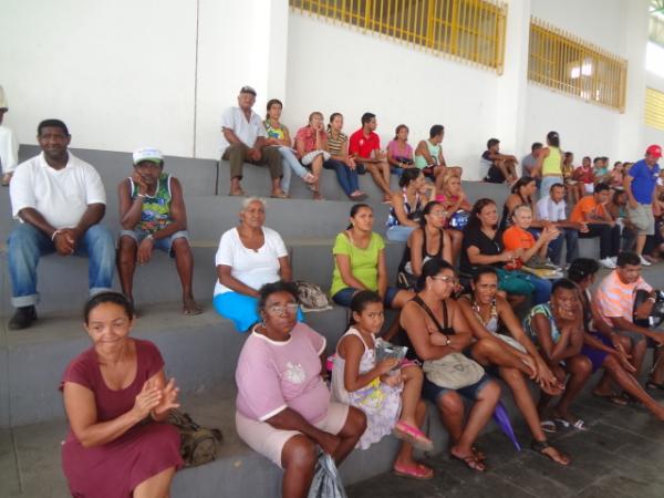 Realizado o sorteio das casas no Conjunto Jos&eacute; Pereira da Silva.(Imagem:FlorianoNews)
