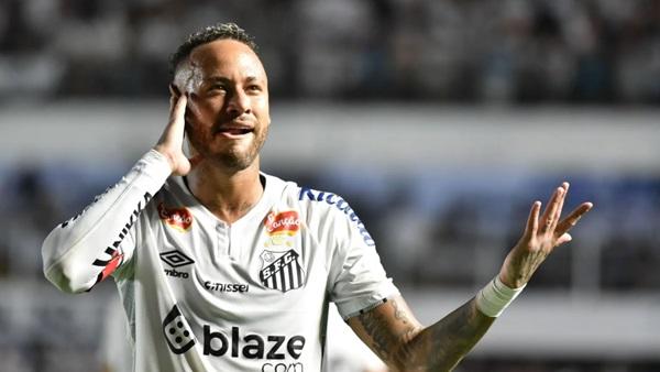 Neymar preocupa? Craque do Santos explica substituição contra o Bragantino