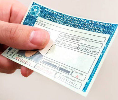 Com site fora do ar, Detran-PI prorroga prazo para pagamento