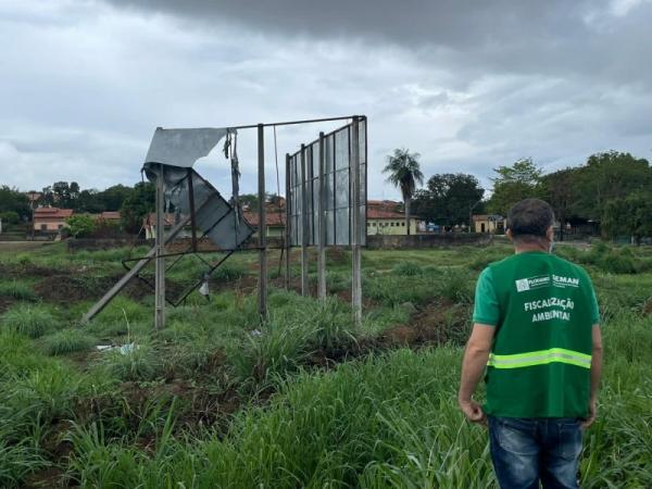 SEMAN realiza a&ccedil;&atilde;o de combate &agrave; polui&ccedil;&atilde;o visual em Floriano.(Imagem:Secom)