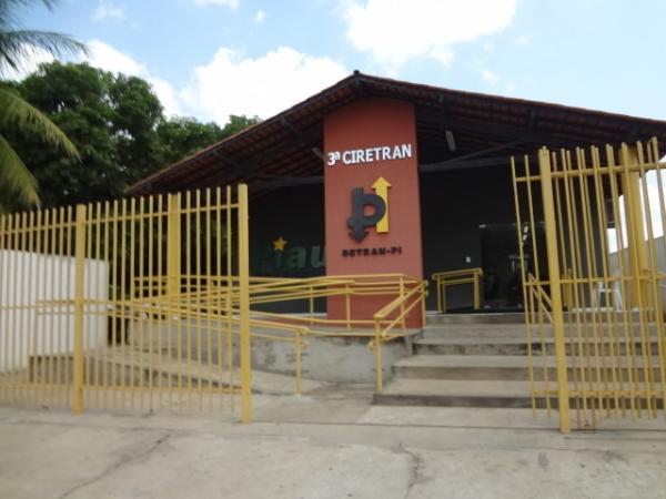 Motoristas têm até sexta para procurar anistia no Detran