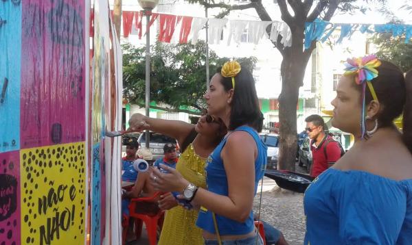 Importunação sexual no Carnaval: o que fazer e como denunciar?