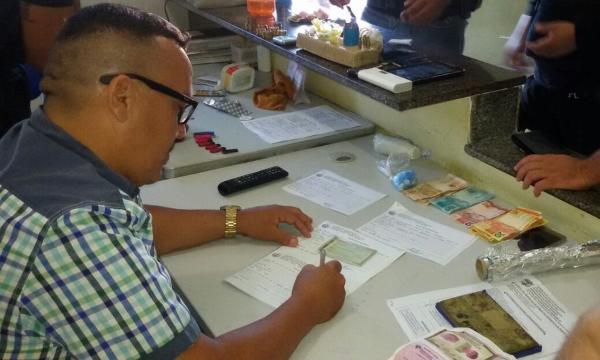 Agentes ganharam R$ 600 por semana para inserir celulares e drogas em presídio do Piauí