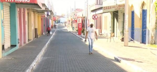 Casar&atilde;o corre o risco de desabar em Floriano.(Imagem:Reprodu&ccedil;&atilde;o/TV Clube)