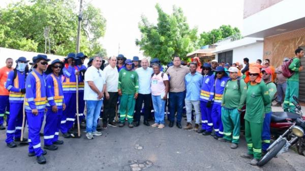 Vereadores representam o Legislativo no lançamento do projeto "Nosso Bairro é Limpeza"