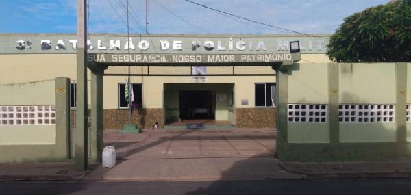 Mulher é abordada e tem moto roubada após sair de academia de ginástica em Floriano