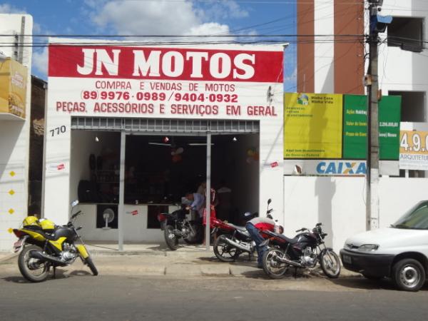 JN Motos inaugura loja de pe&ccedil;as e acess&oacute;rios em Floriano.(Imagem:FlorianoNews)