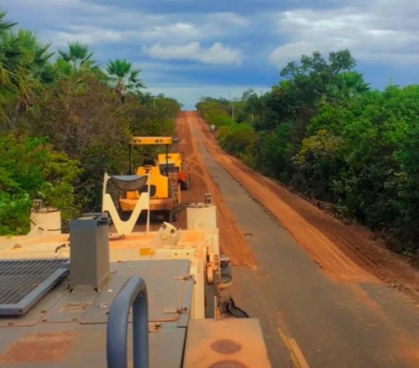  DER-PI inicia a recupera&ccedil;&atilde;o de 21 trechos de rodovias estaduais no Piau&iacute;.(Imagem:Ascom DER-PI )