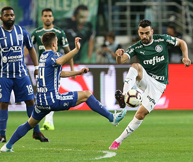 Palmeiras acorda, goleia o Godoy Cruz e avança na Libertadores