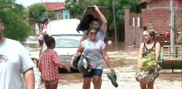 Mais de 200 famílias ficaram desabrigadas após chuvas em Teresina, diz Defesa Civil