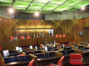 Último dia de 2014 na Alepi foi marcado por renúncia e posse