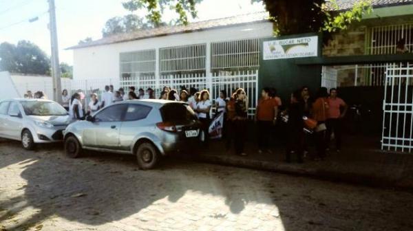 Em greve, professores estaduais realizam manifesta&ccedil;&atilde;o em Floriano.(Imagem:FlorianoNews)