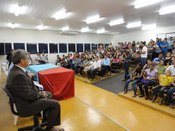Posse de servidores(Imagem:FlorianoNews)