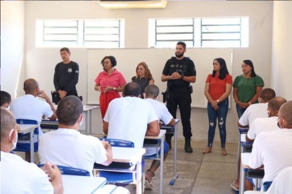 Penitenciária Irmão Guido inicia aulas de alfabetização para reeducandos