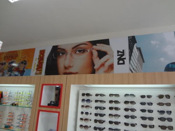 As &Oacute;ticas Diniz est&aacute; com uma otima promo&ccedil;&atilde;o.(Imagem:FlorianoNews)