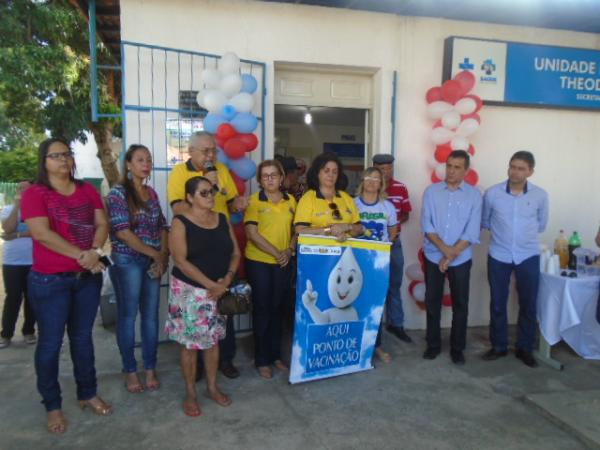 "Dia D" de vacinação contra a gripe é realizado em Floriano