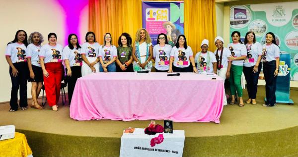 Floriano realiza 1ª Conferência Municipal de Políticas para as Mulheres com ampla participação