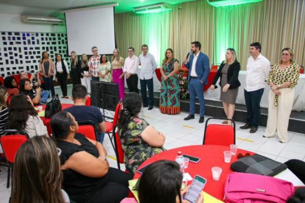 Encontro de professores alinha metas do Projeto Recomposição da Aprendizagem