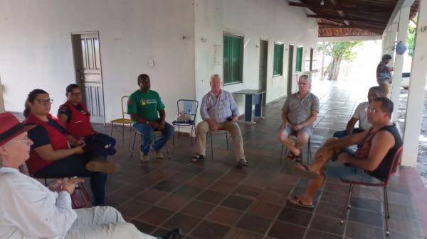 Comissão de Alemães exploram o Projeto ABC dos Direitos Humanos promovido pela Cáritas Diocesana