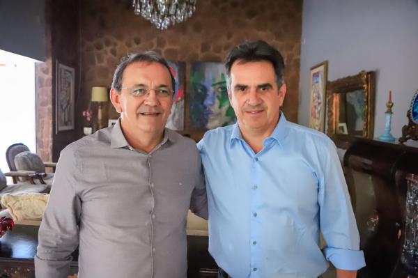 Ciro Nogueira recebe mais de 50 prefeitos e lideranças(Imagem:Divulgação)
