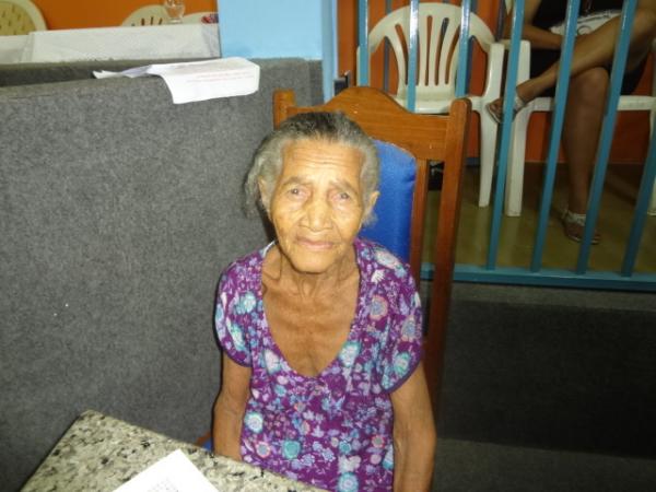 C&acirc;mara Municipal concede t&iacute;tulo Honor&iacute;fico a cidad&atilde; baronense.(Imagem:FlorianoNews)