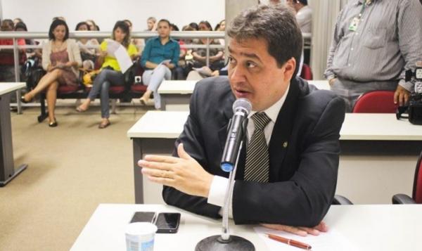 Nerinho vai para a Defesa Civil e Marcus Kalume, de Floriano, assume mandato na Alepi