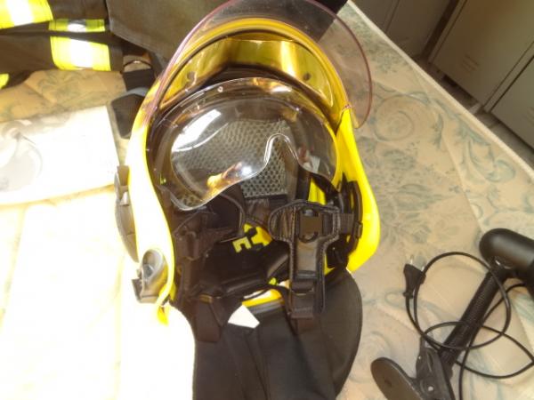 Bombeiros de Floriano recebem equipamento individual de combate a inc&ecirc;ndio.(Imagem:FlorianoNews)