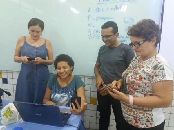 Projeto Jovens Radialistas do Semi&aacute;rido realiza m&oacute;dulo de fotografia em Floriano.(Imagem:Comradio)