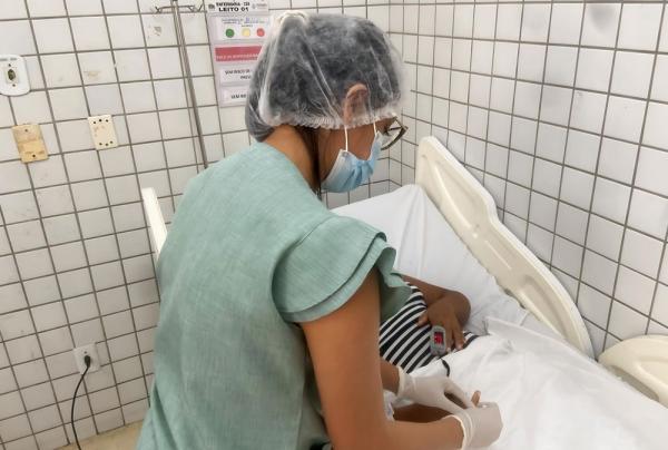 Hospital Getúlio Vargas realiza cirurgia inédita do coração em uma paciente de 17 anos