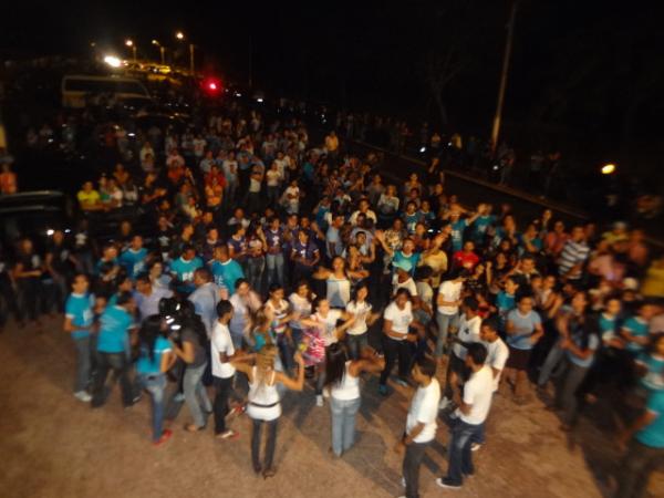 Floriano recebeu Cruz peregrina e &Iacute;cone de Nossa Senhora.(Imagem:FlorianoNews)