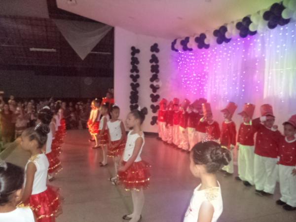Escola Pequeno Pr&iacute;ncipe realiza festa de encerramento de ano letivo da Educa&ccedil;&atilde;o Infantil.(Imagem:FlorianoNews)
